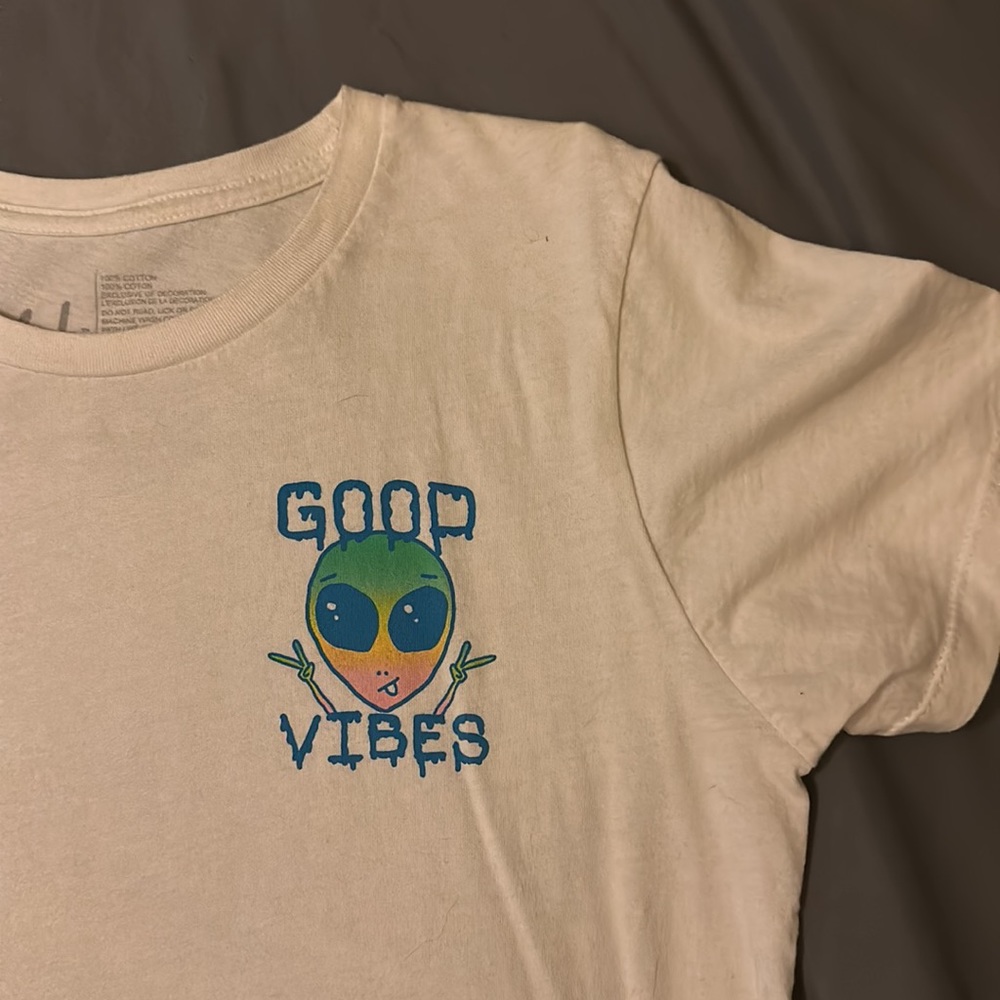 a. lab Brand “Good Vibes” Unisex Alien Graphic Tee